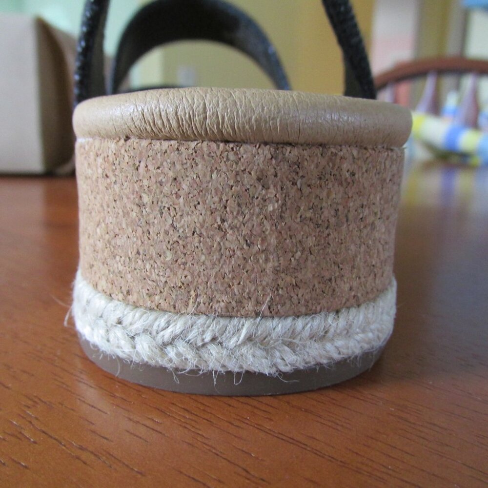 Lucky Brand Women's Sandal - Picture 4 of 7